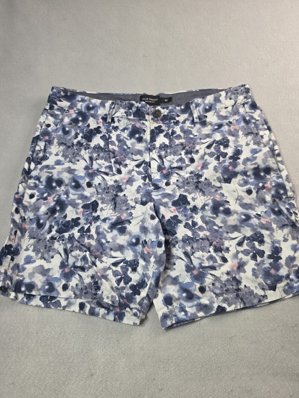 Club Momqco Watercolor Floral Cotton Shorts - Blue & White Size 32